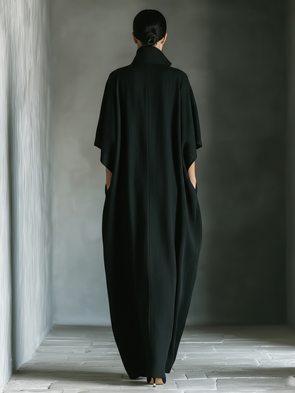 Costanza - Maxi abito nero con maniche a kimono e scollo a V